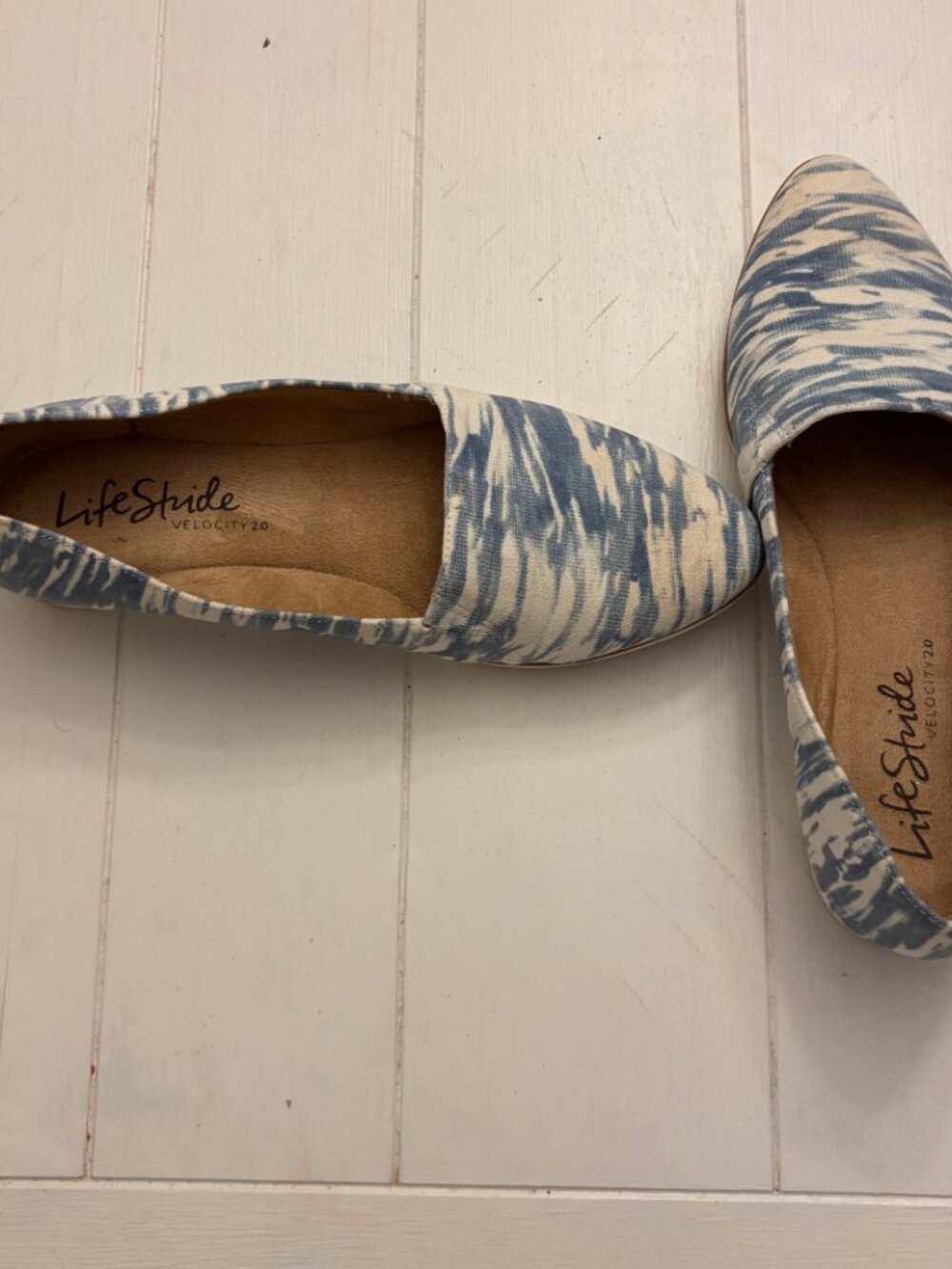 LifeStride Bloom Velocity 2.0 Blue Abstract Comfort Flats 7W - Picture 2 of 8